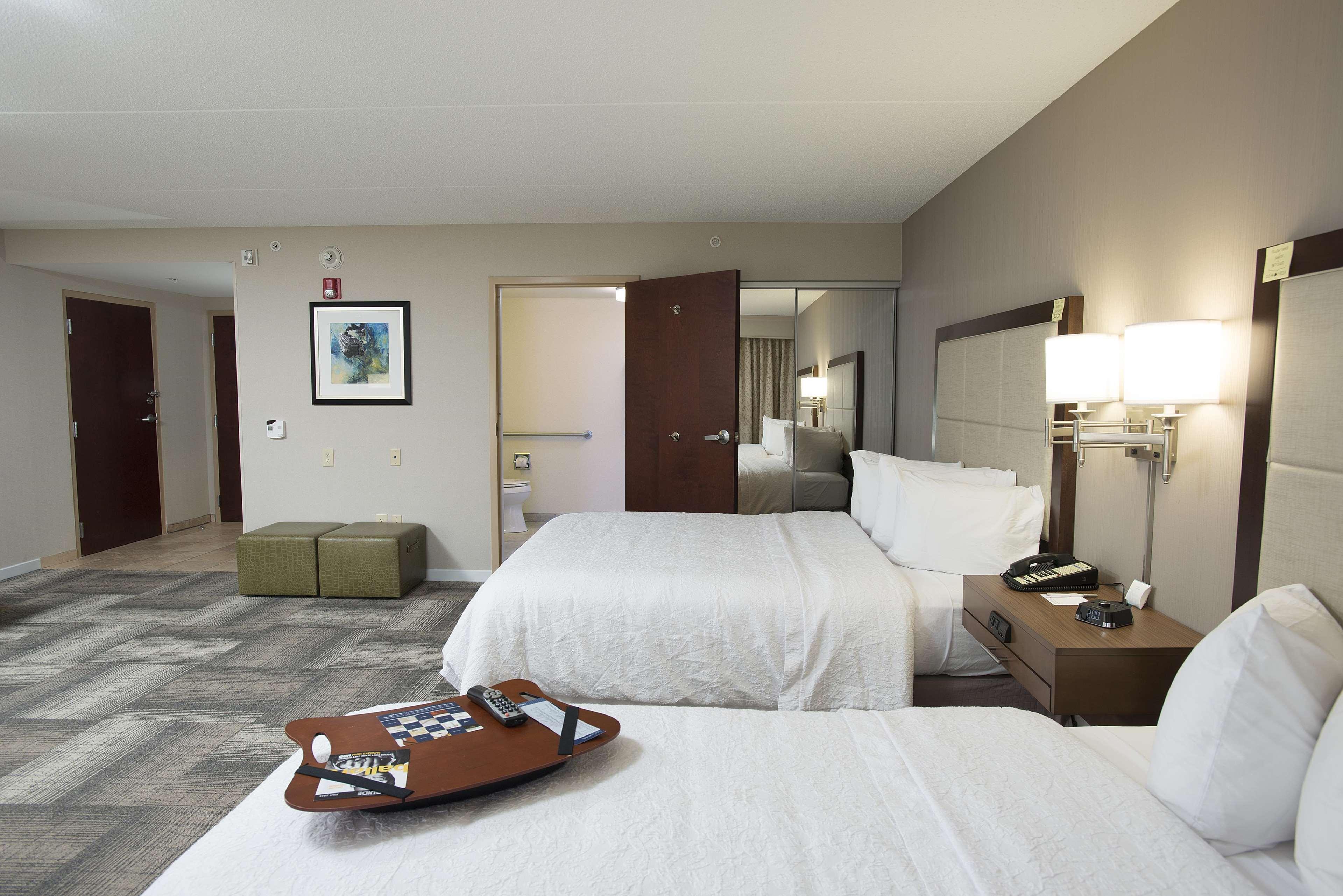 Hampton Inn & Suites Cincinnati-Union Centre West Chester Dış mekan fotoğraf